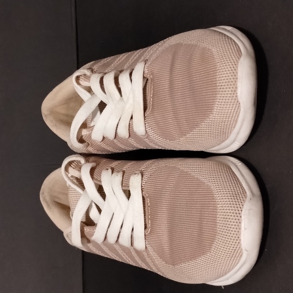 JustFab Weekend Chill Shoes blush pink Sz 8 Excellent condition - Picture 8 of 11